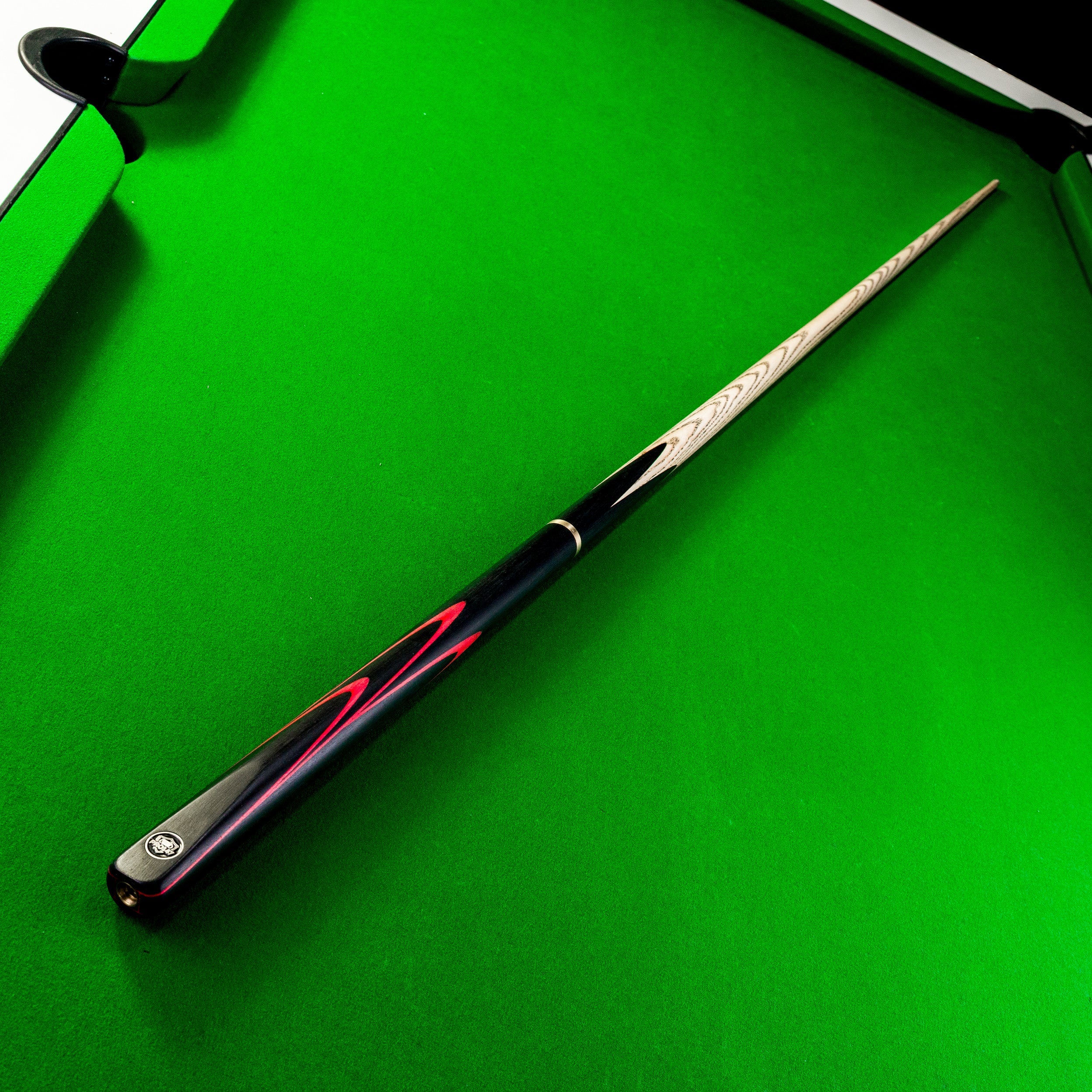 PRO147 Apollo 58 Inch 3/4 Jointed Hand Spliced Premium Snooker and Pool Cue 9.5mm Tip