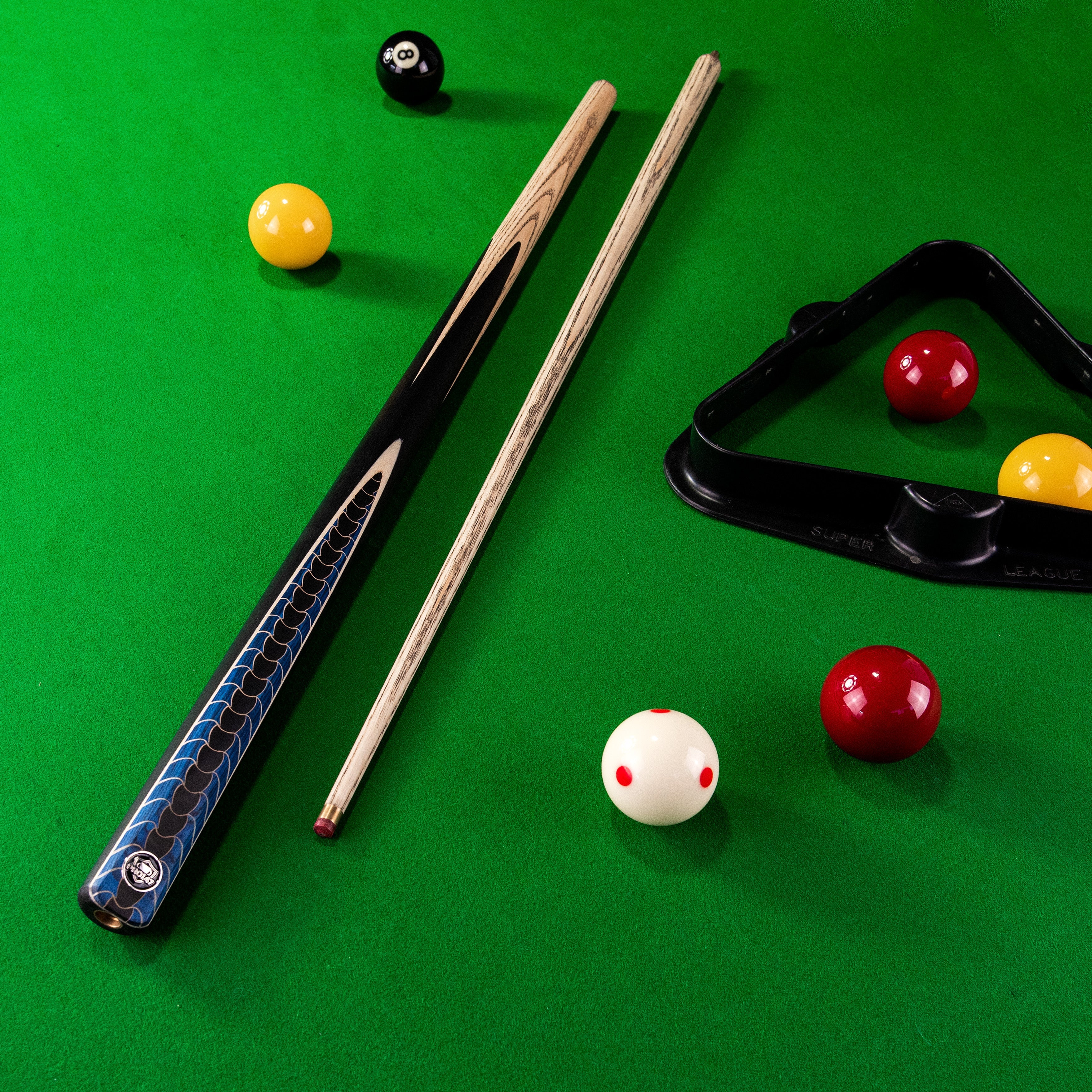 PRO147 Blue Dragon 2 Piece 57 Inch Snooker and English Pool Cue and Case Set with 9.5mm Red Layered Tip