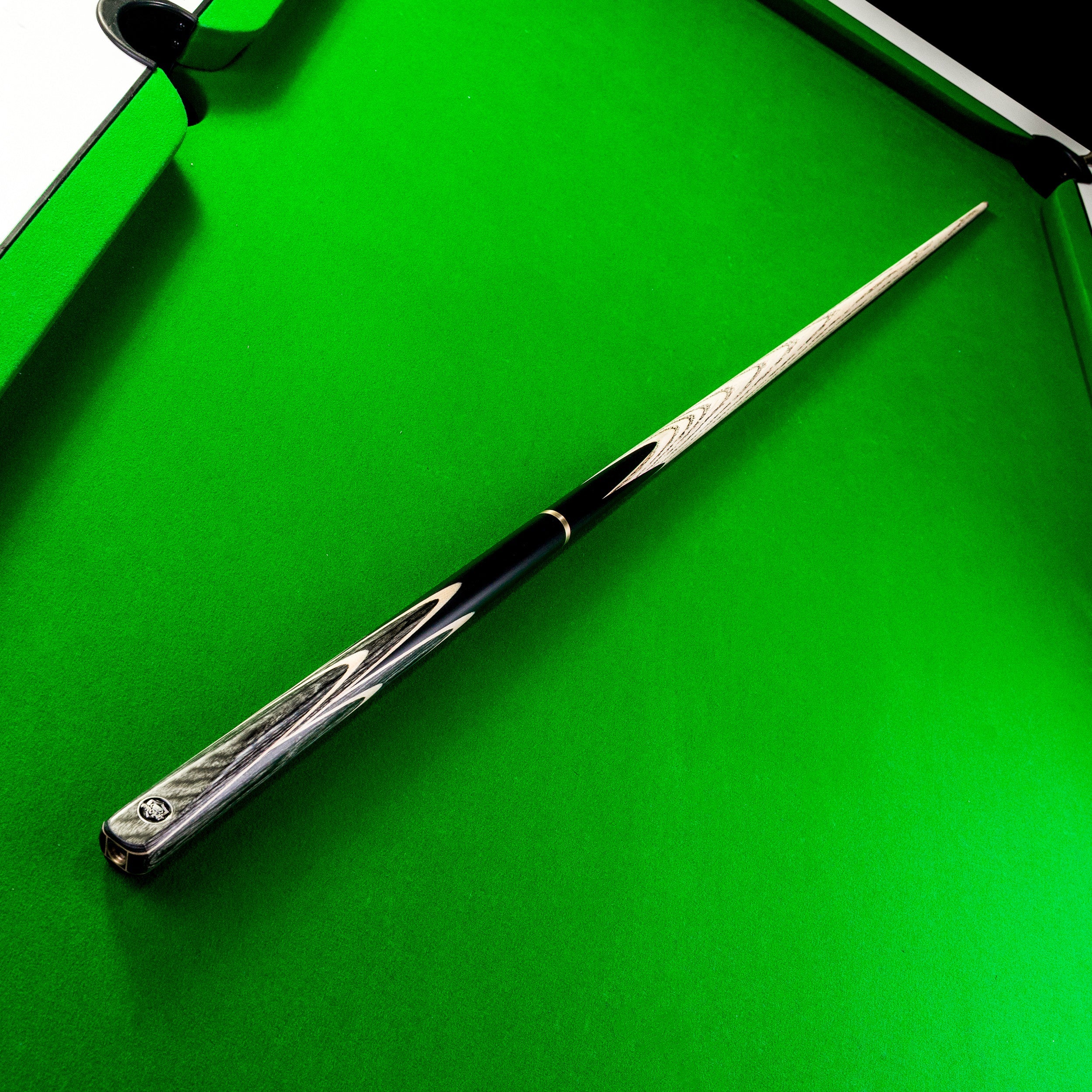 PRO147 Apollo 58 Inch 3/4 Jointed Hand Spliced Premium Snooker and Pool Cue and Case Set 9.5mm Tip