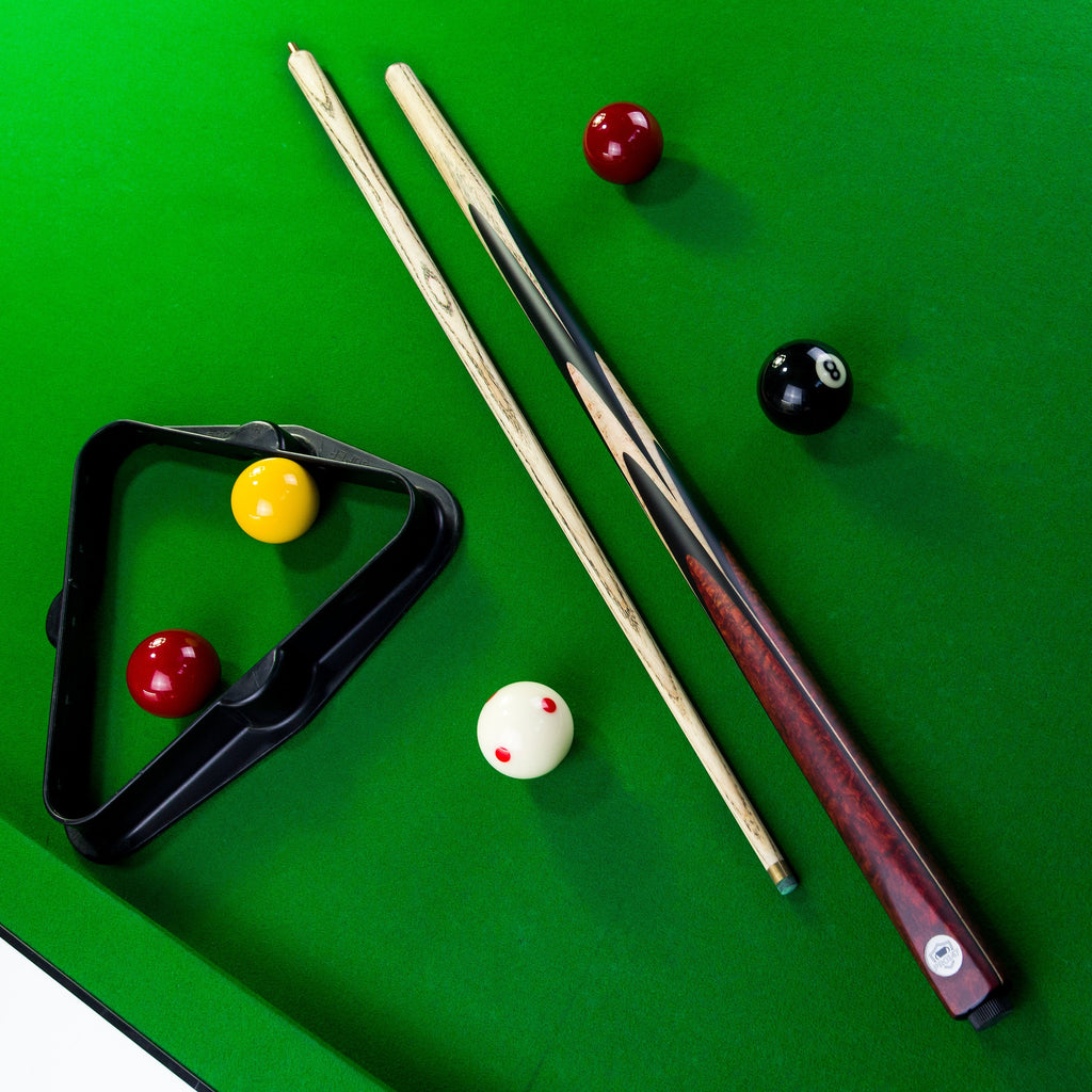 PRO147 Farsley Two Piece Snooker and Pool Cue and Case Set with 9.5mm Green Layered Tip