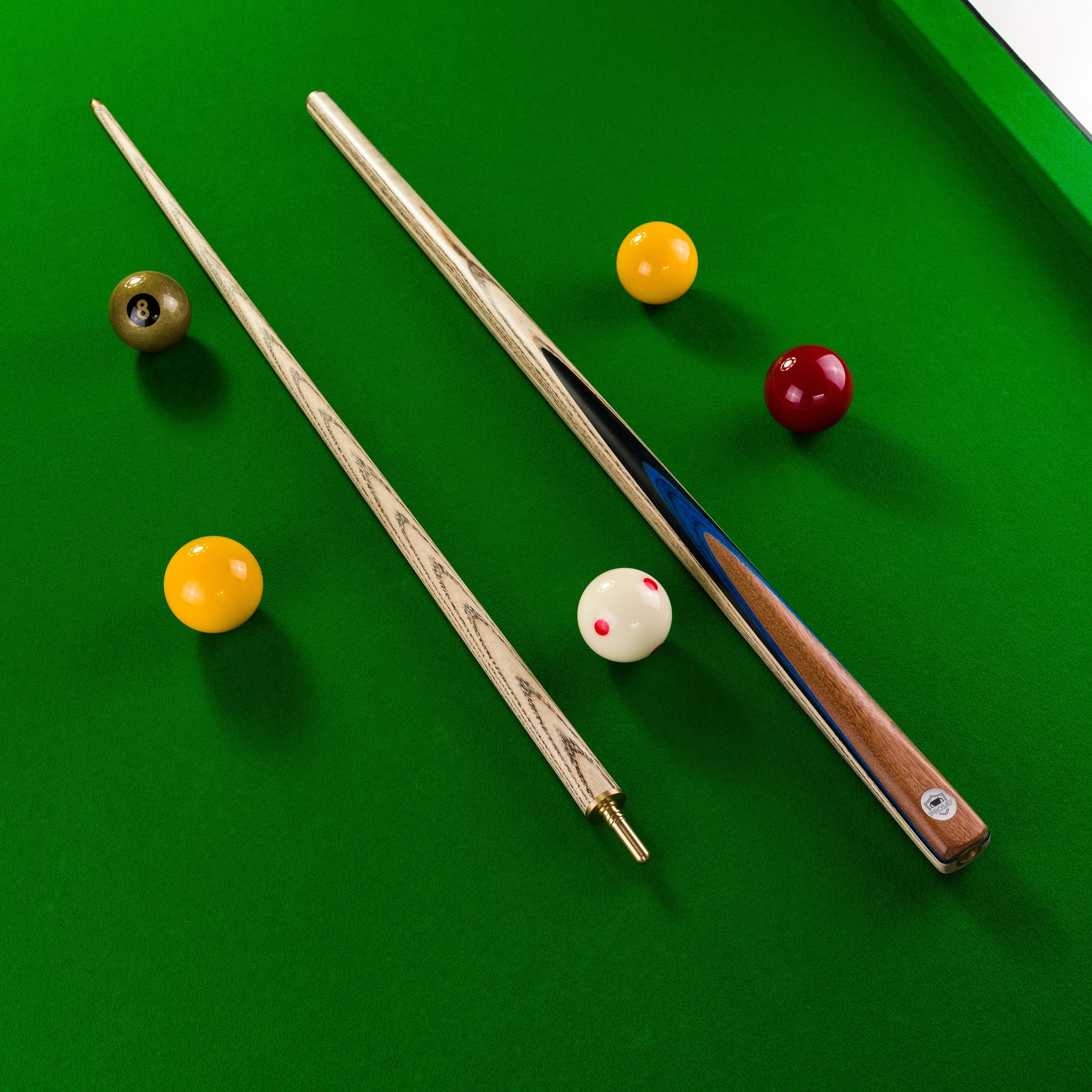PRO147 Pro Match Sapphire 2 Piece Snooker and Pool Cue 9.5mm Tip