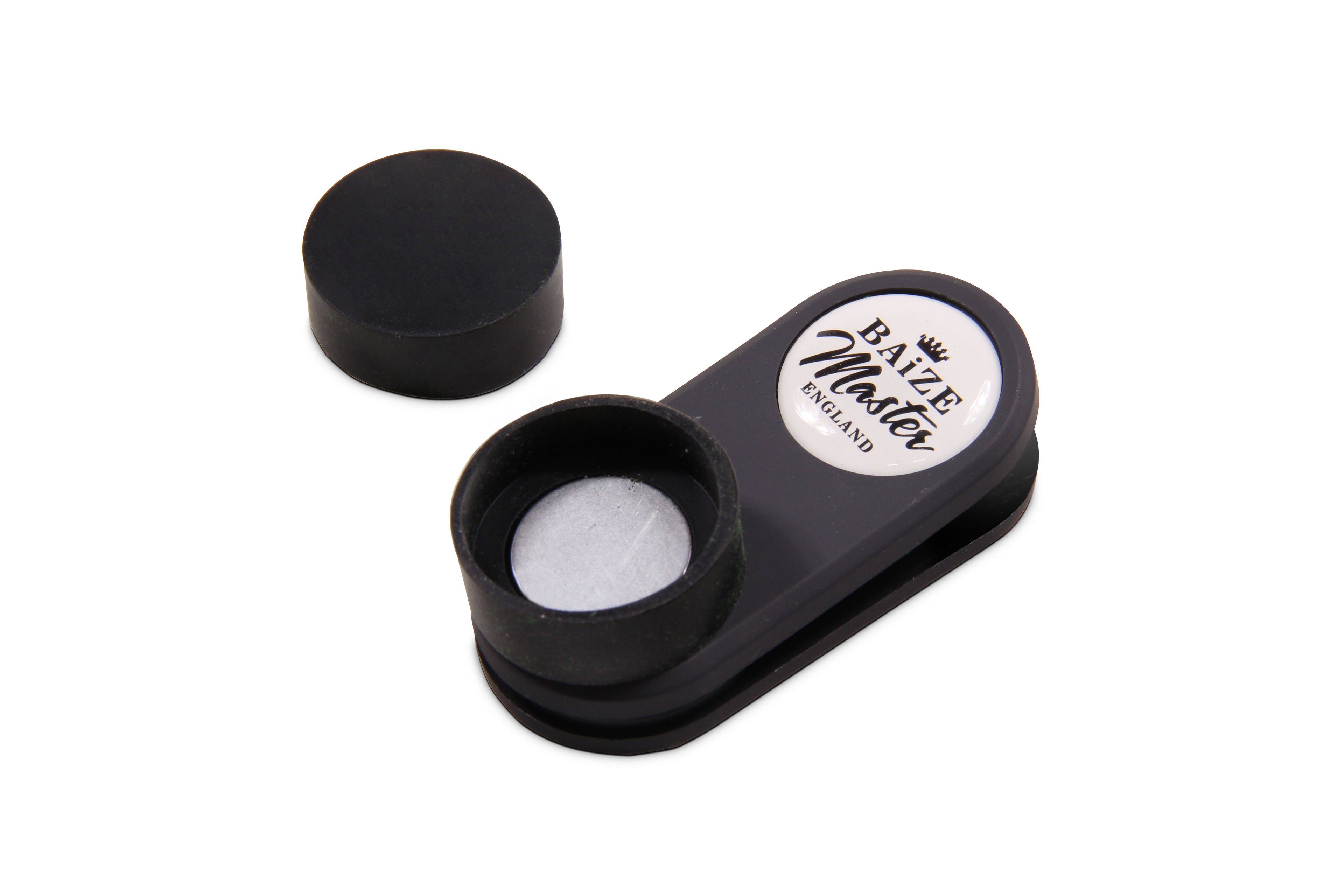 Baize Master T-MAG chalk holder with Taom Pyro chalk