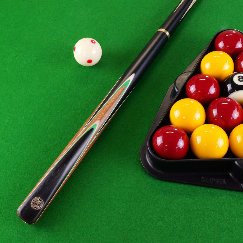 Baize Master Gold Series Green Flash 57-inch 3/4 pool cue