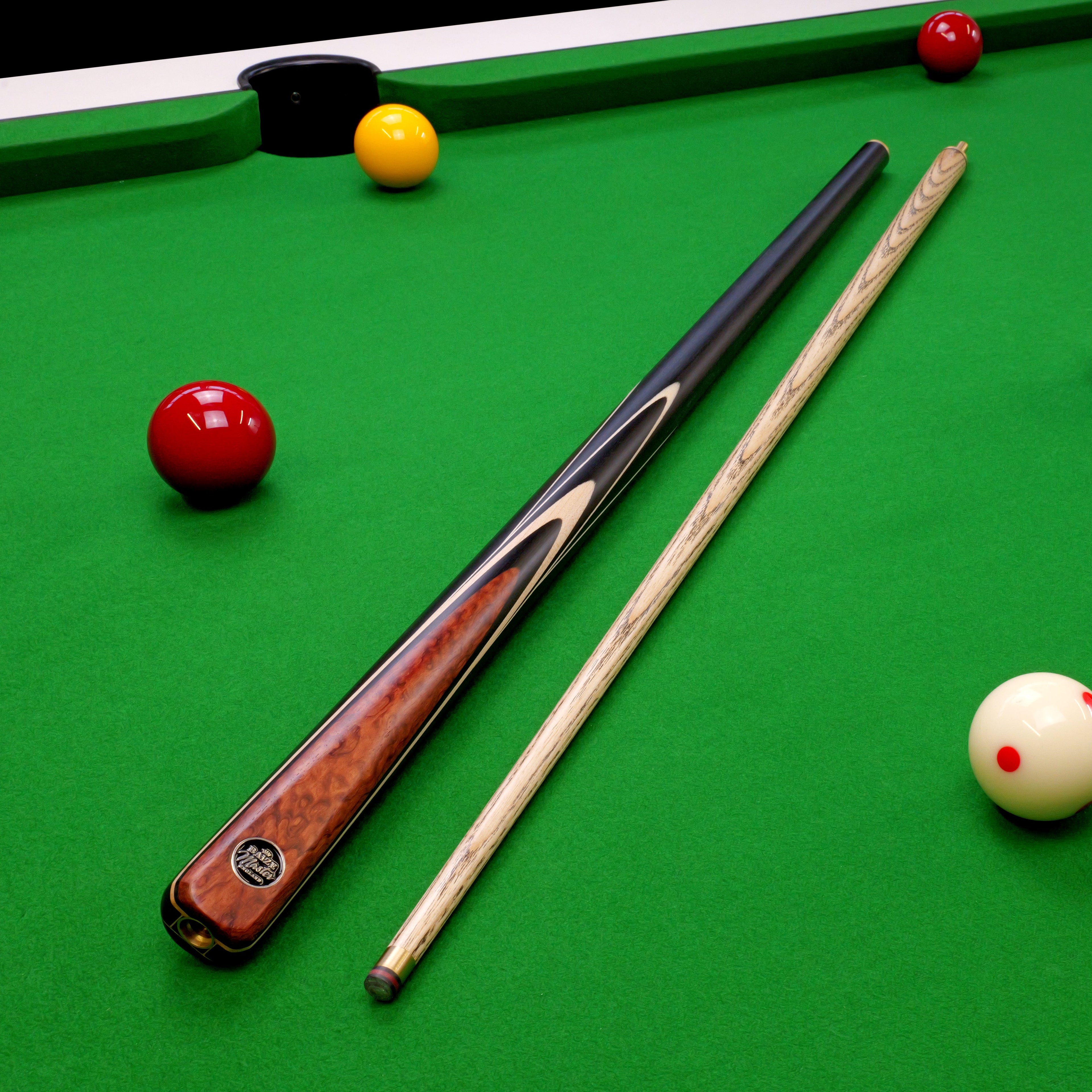 Baize Master Blackline Elite cue and case set