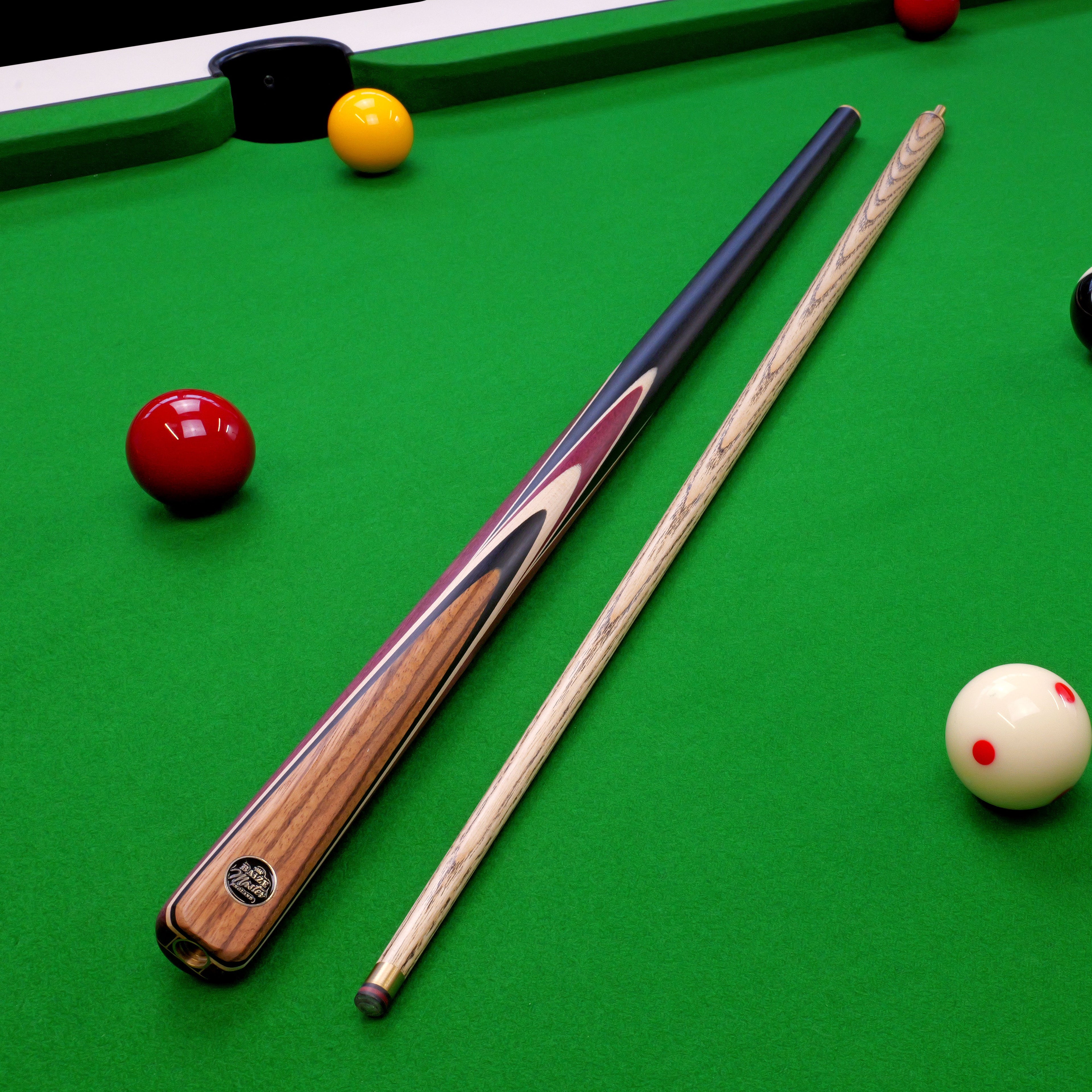 Baize Master Blackline Elite cue and case set