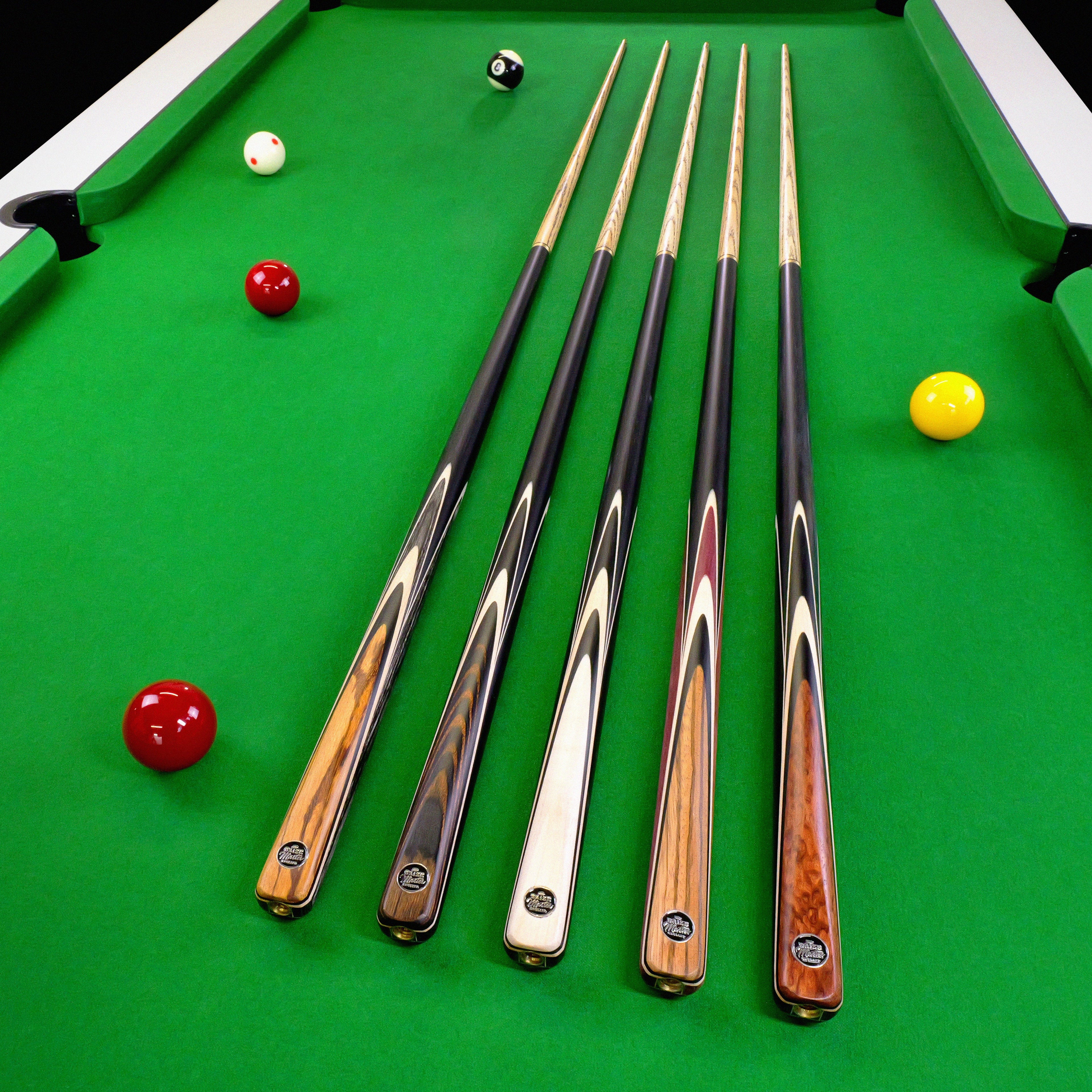 Baize Master Blackline Elite cue and case set