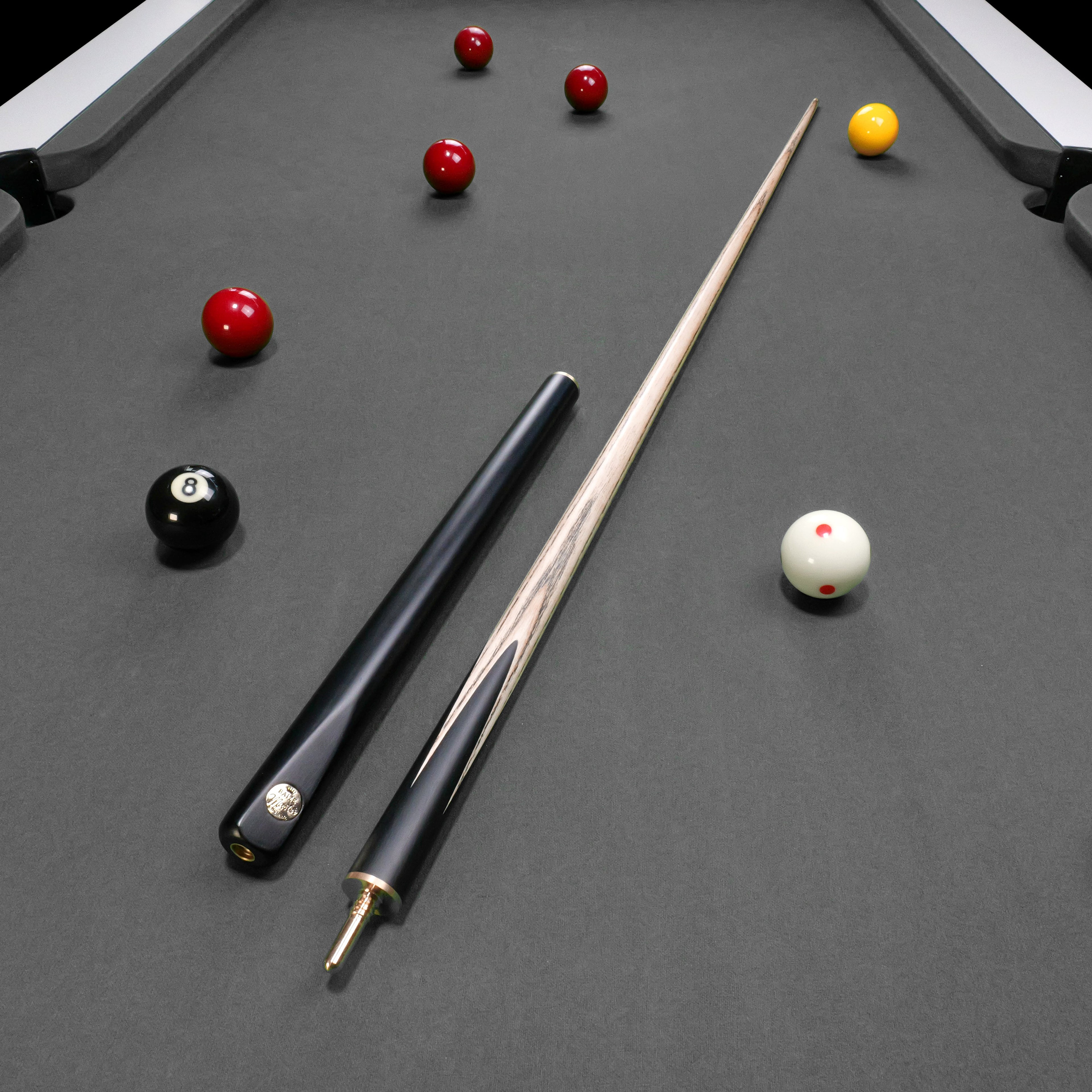 Baize Master Raven Marksman cue and case set