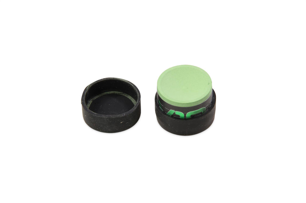 Baize Master T-MAG chalk holder with Taom V10 chalk